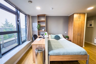 1 bed studio, Potterrow, Old Town, Edinburgh, EH89BT - Image 1